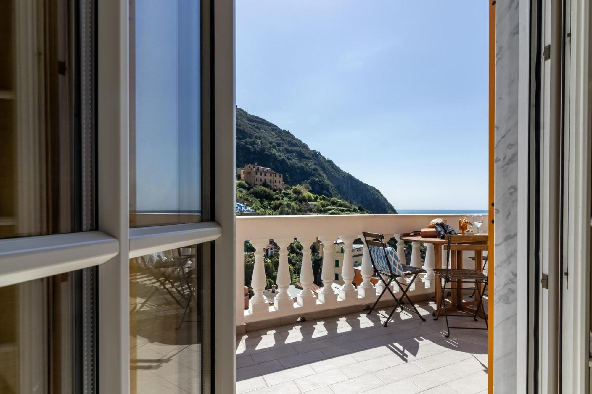 דירות ריומאג'ורה Giadera Penthouse 5Terreparco מראה חיצוני תמונה